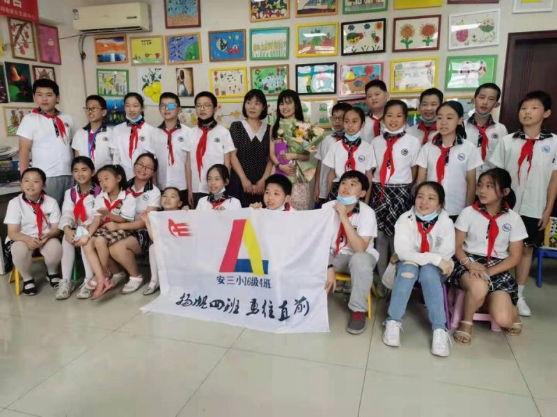 �����������F