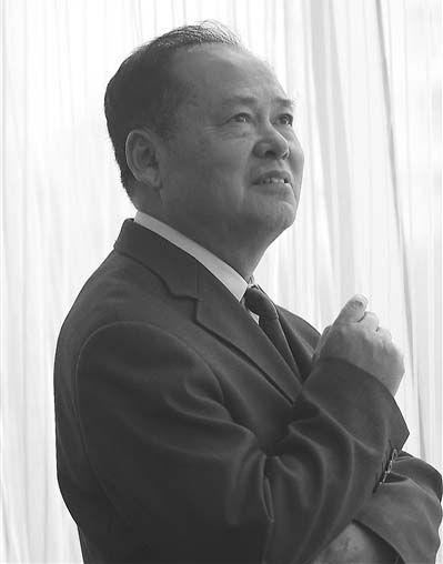 ����ɭ�������һ���W(xu��)��ץ��