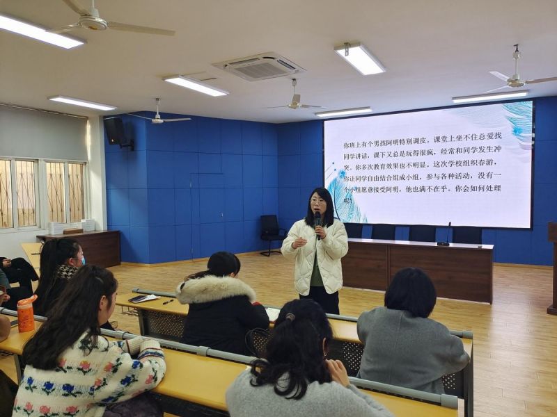 �Ϸ��а����������F�����������λ��������}�v��