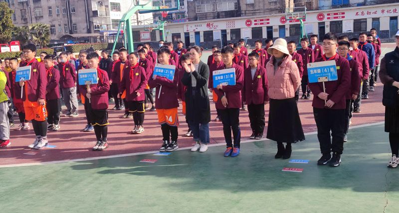 �Ϸ�����ɽС�W(xu��)�e���׌á������ơ��@��(li��n)ِ