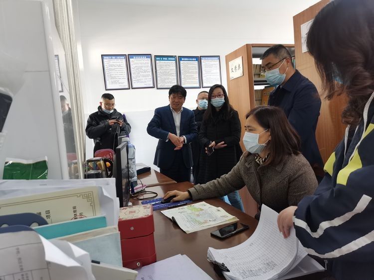 �Ϸ��к�ƽС�W(xu��)����С�W(xu��)ӭ�Ӭ����^(q��)У�@�D�����(xi��ng)����z�鹤��