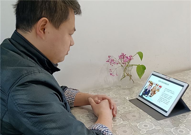 �Ϸ��а���С����У�M�����L���c���]ꖺü��L��ϵ���n��