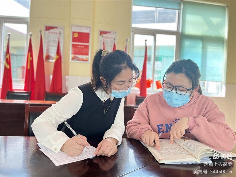 �Ϸ������v�׽̼��F���v�@�^���ж��M�_չ���л��