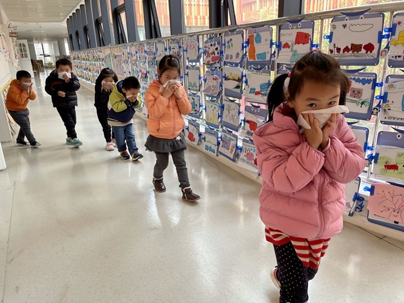 �Ϸ��д�����ɭ�ֳǷֈ@�_չ��ȫ����С�W(xu��)����ȫ�����ա����}���(d��ng)