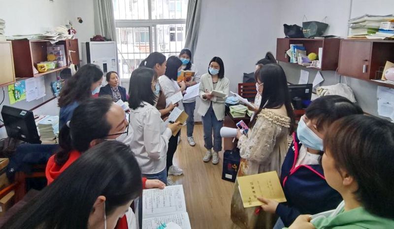 �������£����Z������s����ӛ�Ϸ�����ɽС�W���꼉�Z�Ă��n�M���