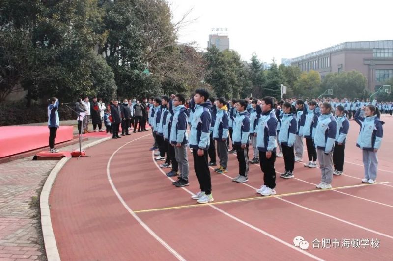 �Ϸ��к��D�WУ�����꼉�W����У�L�o�㌑����