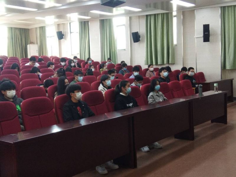 �Ϸʹ��I�WУ��У����� ��ůһֱ��