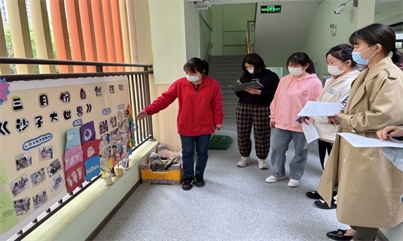 �Ϸ�����Ϫ�����׃��@�_չ���}������Ȼ����չʾ���u(p��ng)��