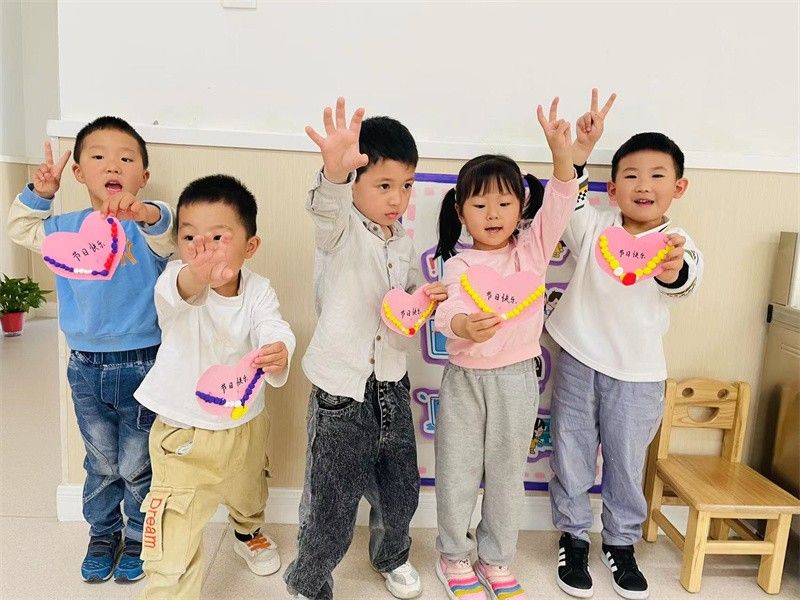 �Ϸ��д������׃��@�_չ������ÿһ�̡�ĸ�H�����}�������