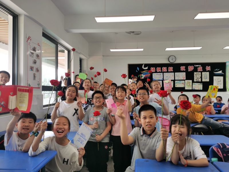 �Ϸ����L��С�mͤ��У��ͯ���� �Б�ĸ��