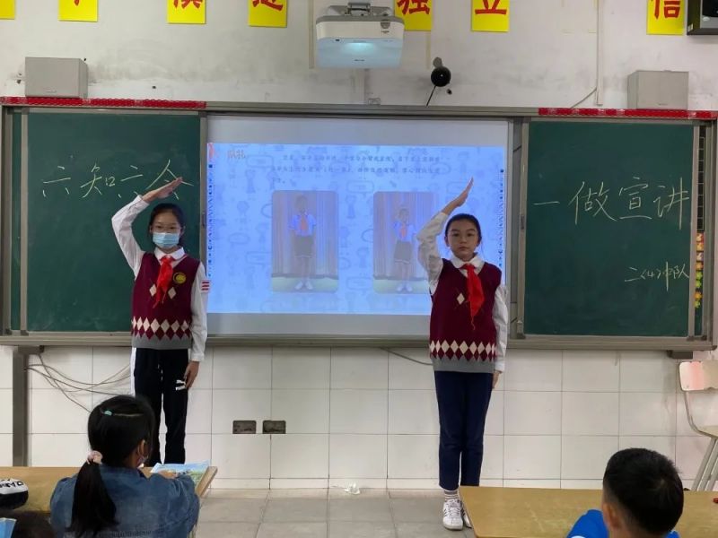 �Ϸ����L��·�ڶ�С�W�ྰ��У�^(q��)�W�����ϵ���n��