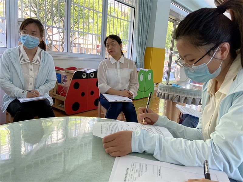 �Ϸʰ��c·�׃��@�������F���@��չʾ�w���L�������й��ٳ��L