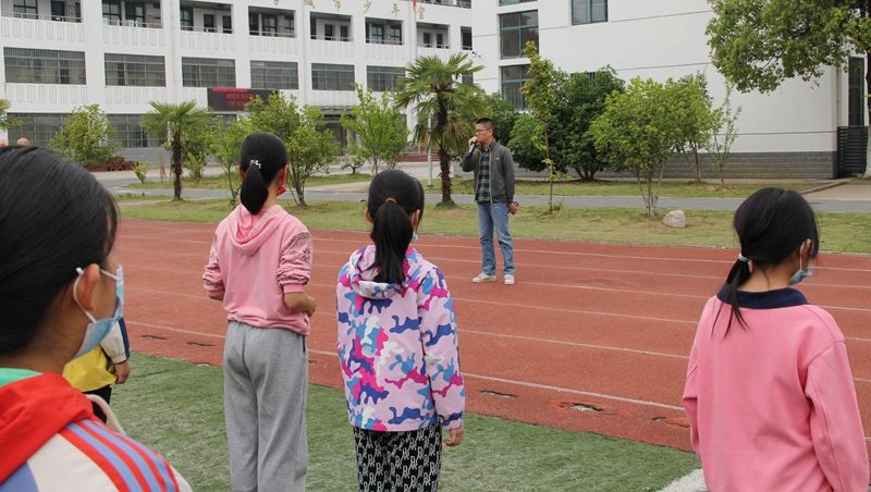 �Ϸ��йų�С�W�_չ���𑪼���ɢ�ݾ����