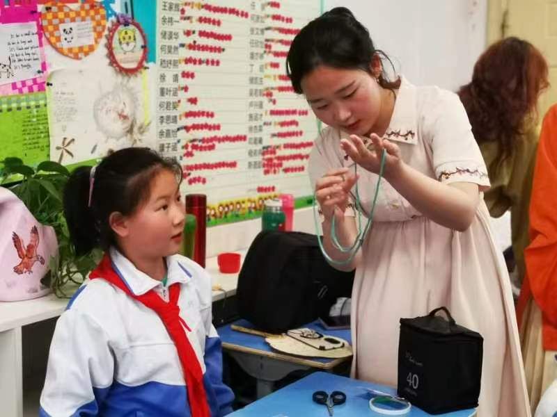 ���c�и���С�W�����z���p�����MУ�@