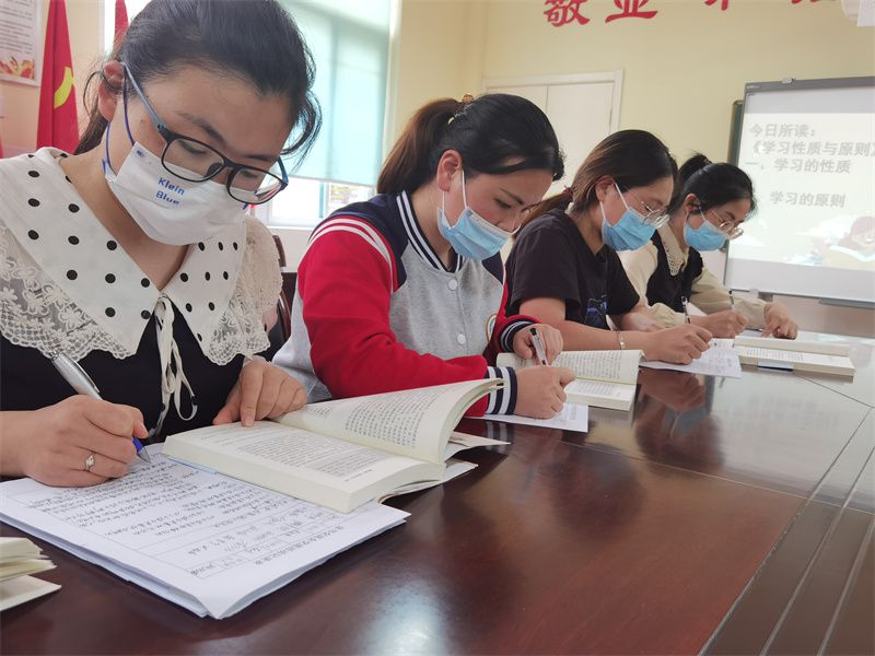 �Ϸ������v�׽̼��F���v�@�^�Ҹ�����v�����x��������