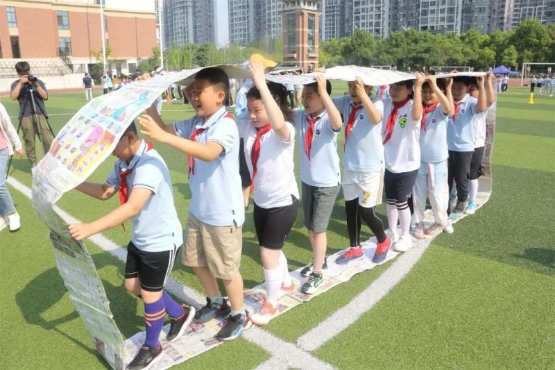 �Ϸ��Ў�������С�W�ڶ�ʮ�Č��Ļ���֮���꼉�F�������չِ