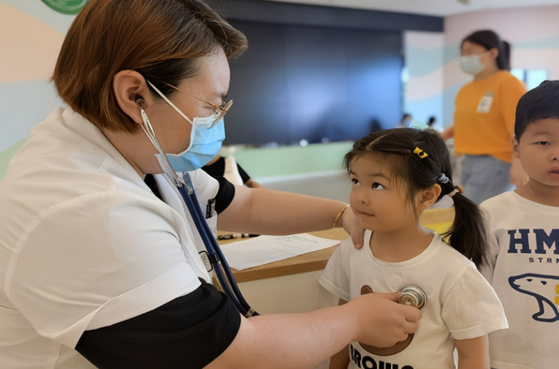 �Ϸ��а��׽������F����֮��ֈ@���w�z�o�����������