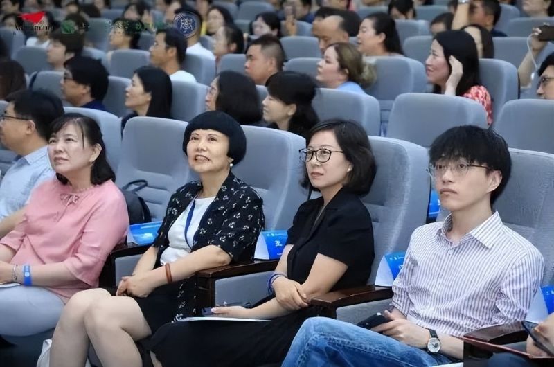 �Ϸ���ꖹ�С�W4λ�̎����x���W����ͬ�w���I���о���