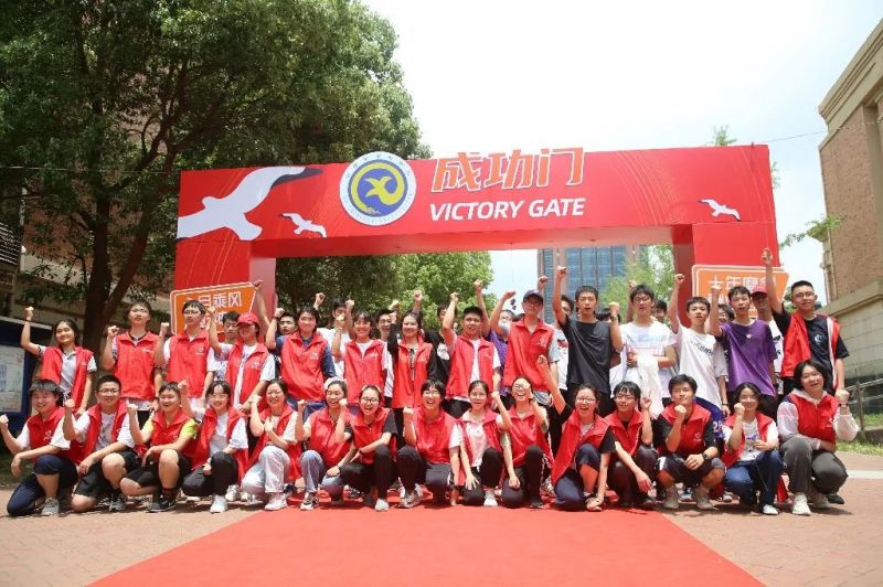 �Ϸ����У����һ�n�����f��Ҋ