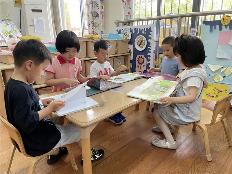 �Ϸ��д����׽������F���ͷֈ@С��M�_չ��ȫ�������ա����}���