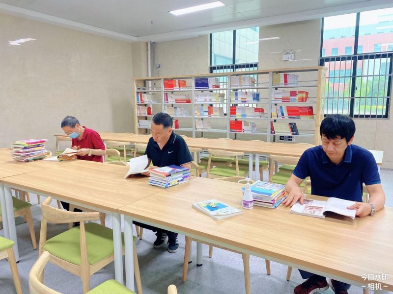 �Ϸʹ��I�WУ����������D�� �������˭h��