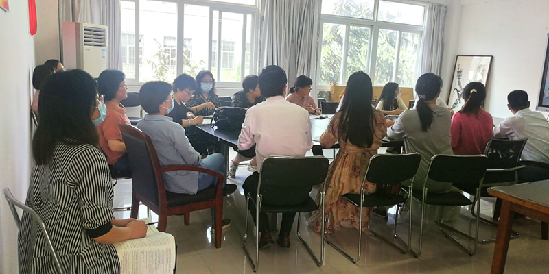 �Ϸ��еڶ��ЌW�Z�ĽM�_չ���½̲����n�������Ԫ��ӑ���