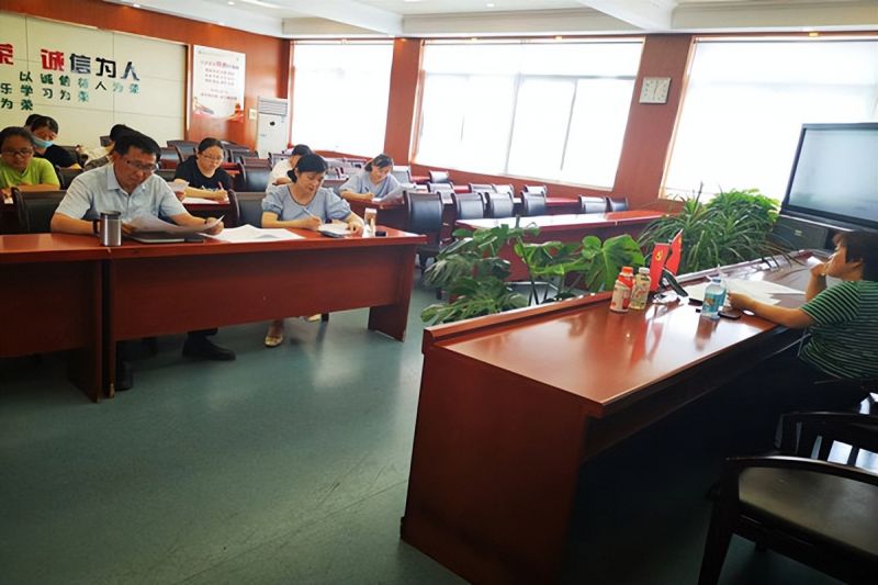 �Ϸ�����С�s�ǻ��@��У���W�M�M�����W�����һ�ν��Е�