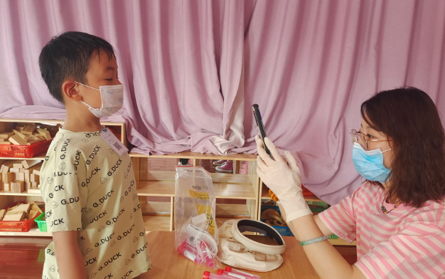 �Ϸ����p�׽������F���@������z�y�MУ�@ ����У�@�����߾���