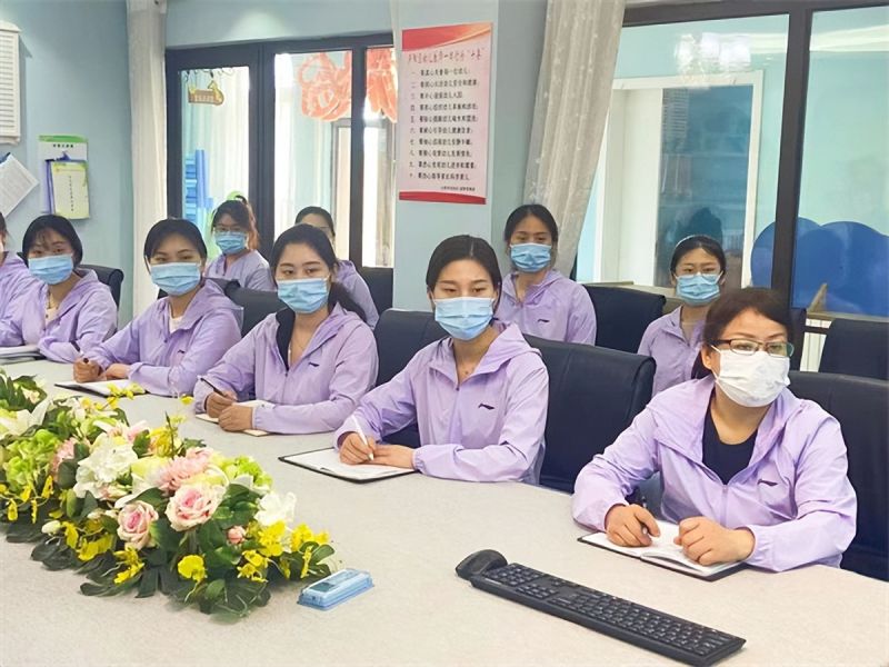 ���Ƿֈ@����������ɫ�@�׃��w�|�O(ji��n)�y�����c�rֵ���팣���Ӗ