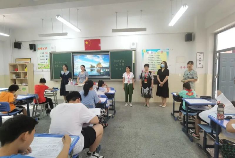 �Ϸ����L��·�ڶ�С�W��䞳У�^(q��)�����W��У�鰲ȫ���ڰ�ȫ����Ҫ