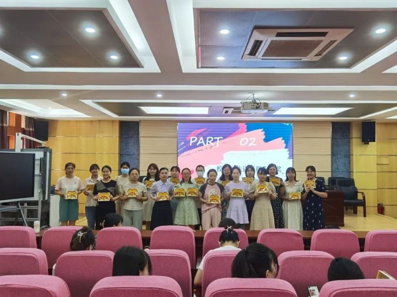 �Ϸ����L��С��䞳У�^���_�����ι�����ĩ���Y������