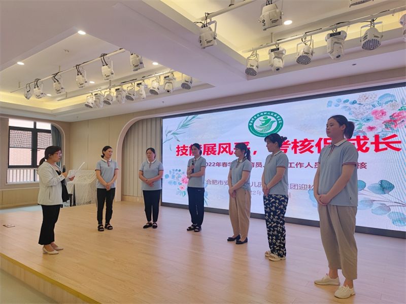 �Ϸ��а��׽������F(tu��n)ӭ��·�ֈ@������չ�L(f��ng)�ɣ����˴ٳ��L(zh��ng)