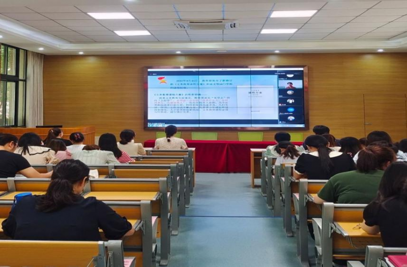 �Ϸ��а����������F���M���_չ������꠻���n��ָ���VҪ��������Ӗ