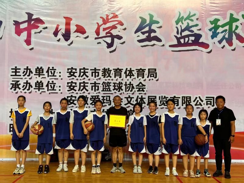 ���c�и���С�WŮ�ӻ@�����ِϲ�@�ѿ�