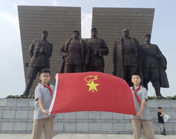 �Ϸ����L��·����С�W�mͤ��У��������i�mͤ�W�����ڶ��ģʽ