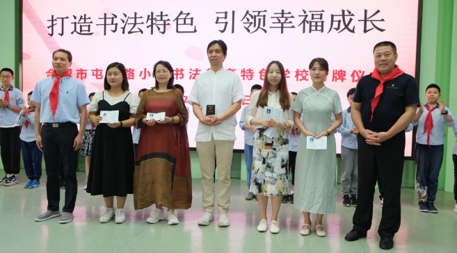 �Ϸ�����Ϫ·С�W����ī�h��g�Ƚ̎���