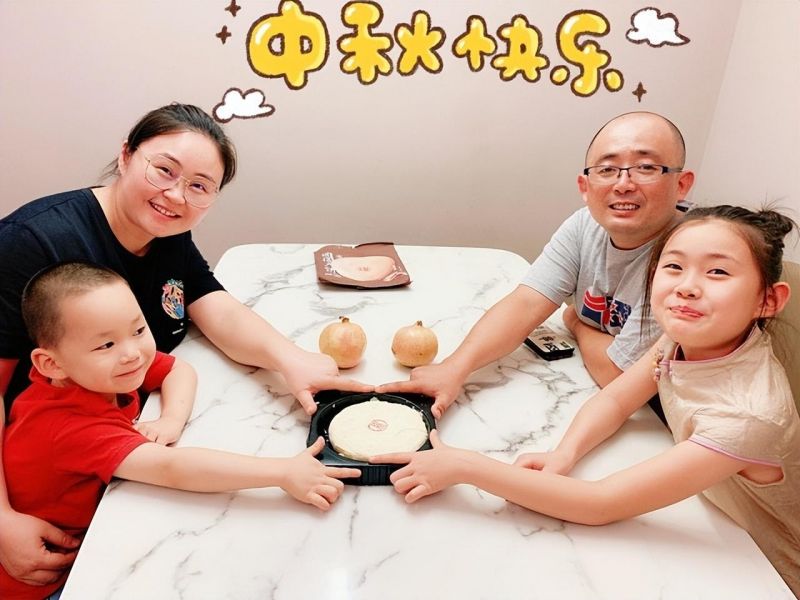 �Ϸ��л���С�������F��Ʒζ����֮퍣���P���y�Ļ�