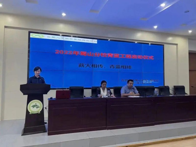 �Ϸʰ��н������F(tu��n)��ɽ��У�e�����{(l��n)���̆��Ӄxʽ