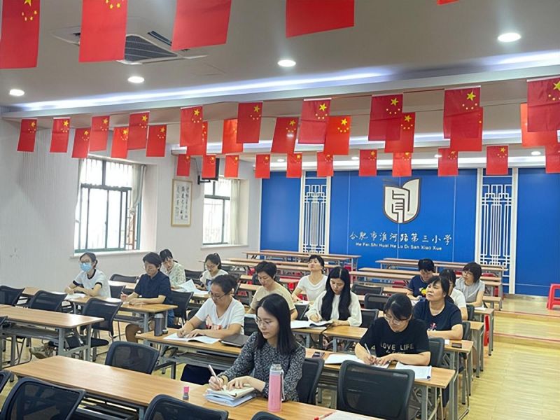 �Ϸ��л���С�������F��˼����h���\�������