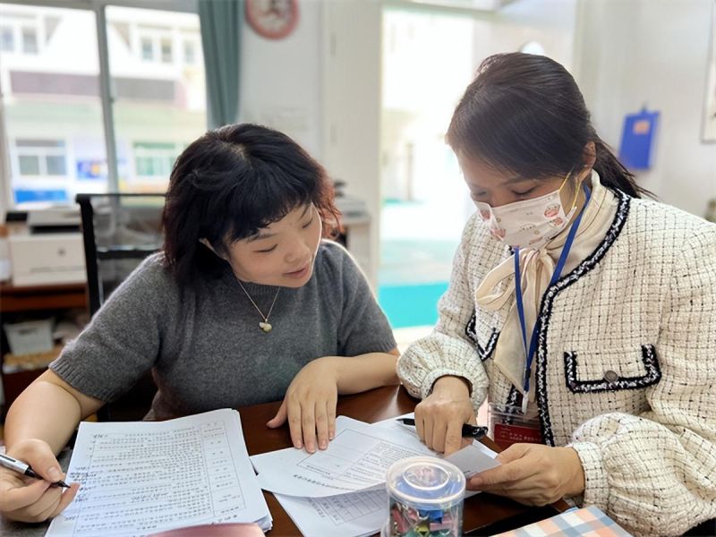 �Ϸ��д����׽������F���@ӭ����У�@��ȫ��������ض����z��