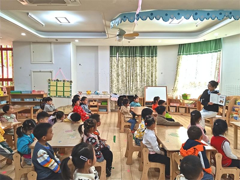 �Ϸ��д����׽������Fɭ�ֳǷֈ@�_չ��С㕽�֮���H����ƪ