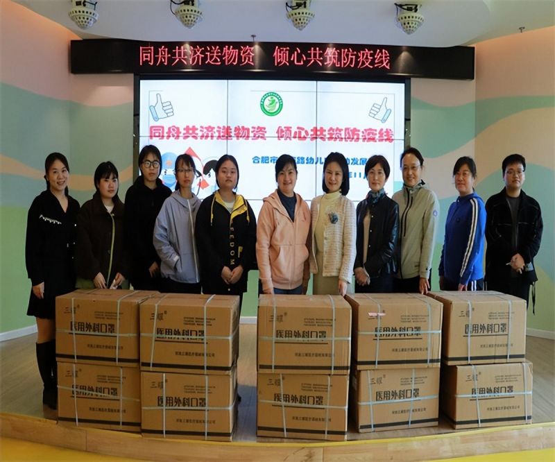 �Ϸ��а��׻��Ӱlչ�ˣ�ͬ�۹��������Y �A�Ĺ������߾�