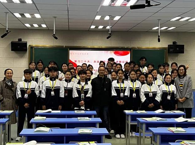 �Ϸʹ��I�WУ����ӛУ�L�v˼���n