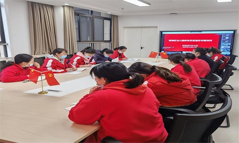 �Ϸ������v�׽̼��F�����ￂ�@�M�������T��ͨԒ���ϻ��