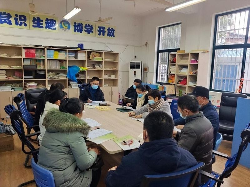 �Ϸ��йų�С�W���۽������¡����� �`�С��pؓ�����|