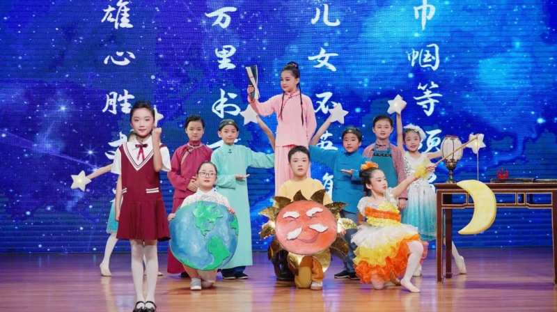 �Ϸ��Ў�������С�W(xu��)�ϳ����S÷���p�@������һ�Ȫ���