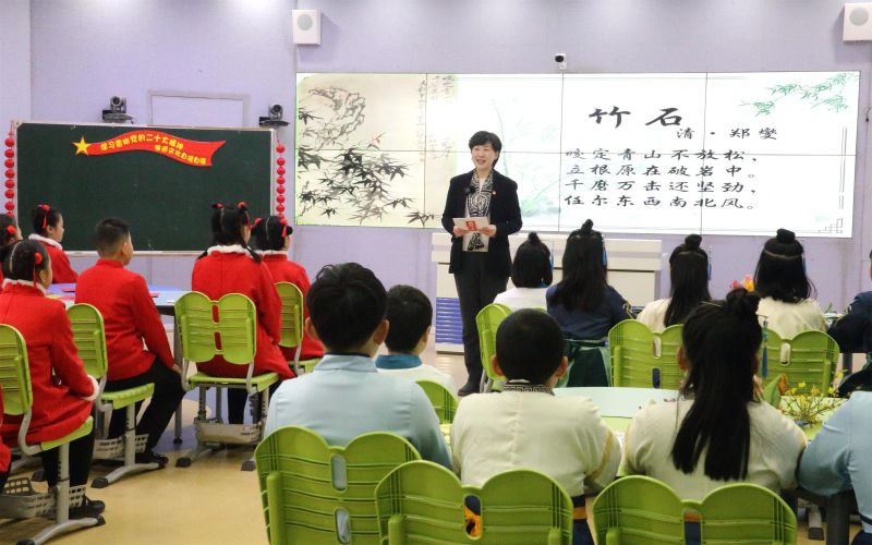 �_�W��һ�n���䡱�x��ʮ�� �����Ϸʎ�����С�_չ��ӛ��˼���n���