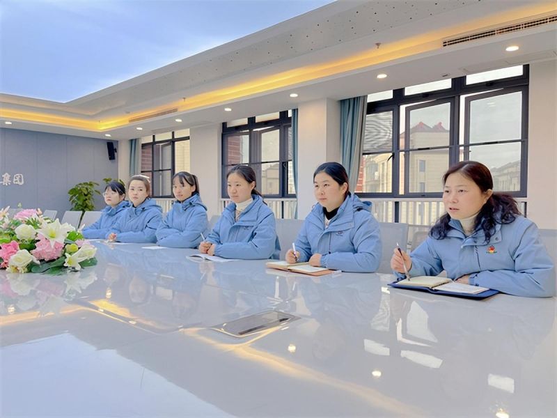 �Ϸ��а��׽������Fӭ��·�ֈ@���_�W�ڱ����T�l��ȫ�������h