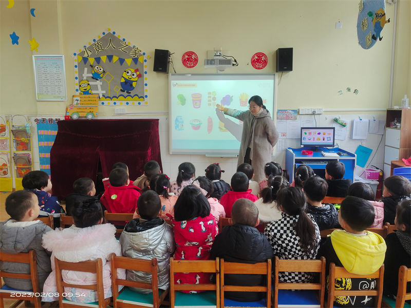 �Ϸ������v�׽̼��F(tu��n)���v�@�^(q��)�_չʳƷ��ȫ��Ӗ(x��n)