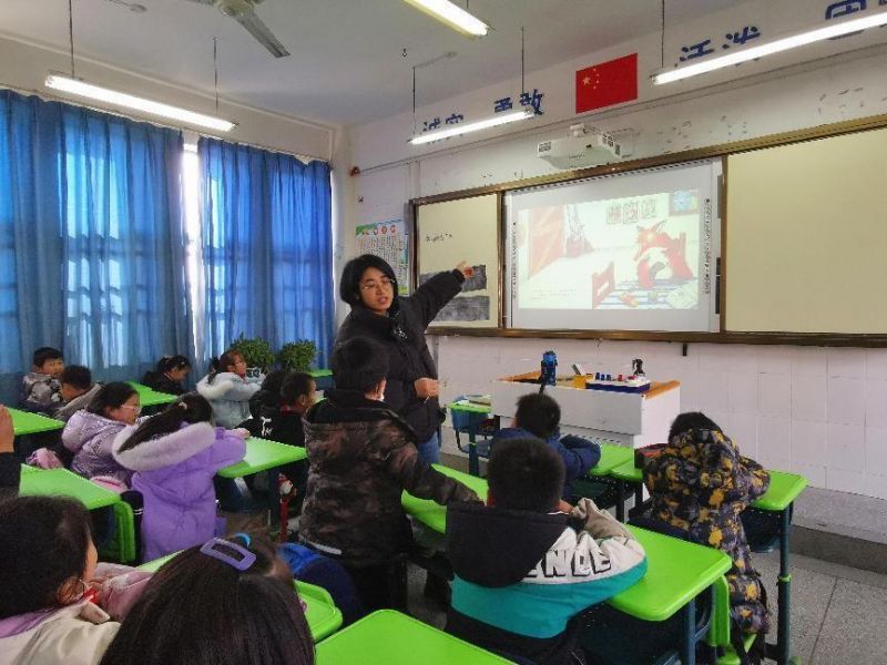 �Ϸ��а��c·����С�W����У�������У���n����ʽ�_�n